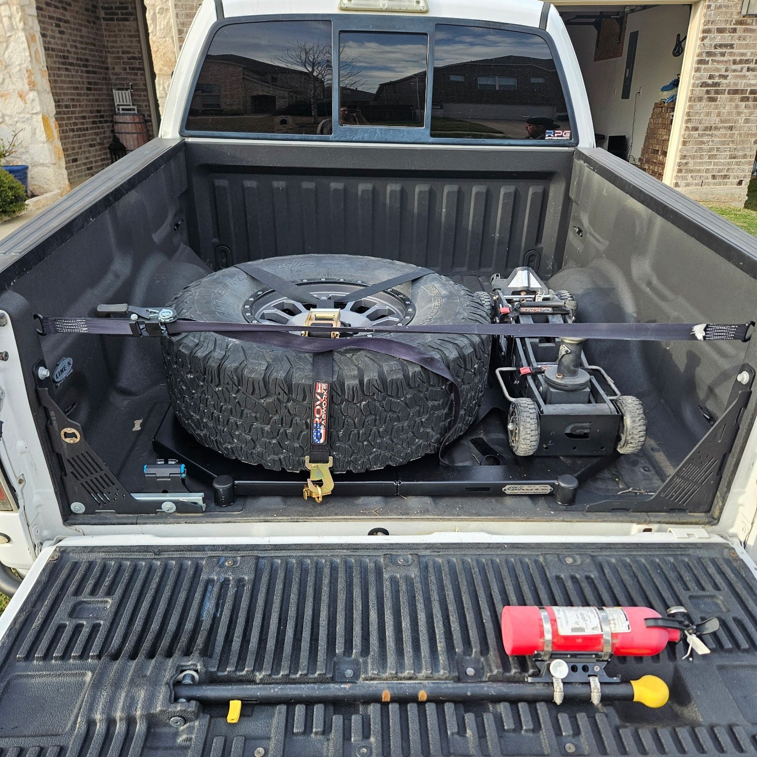 Gen1 Raptor Rear Horizontal Tire Carrier