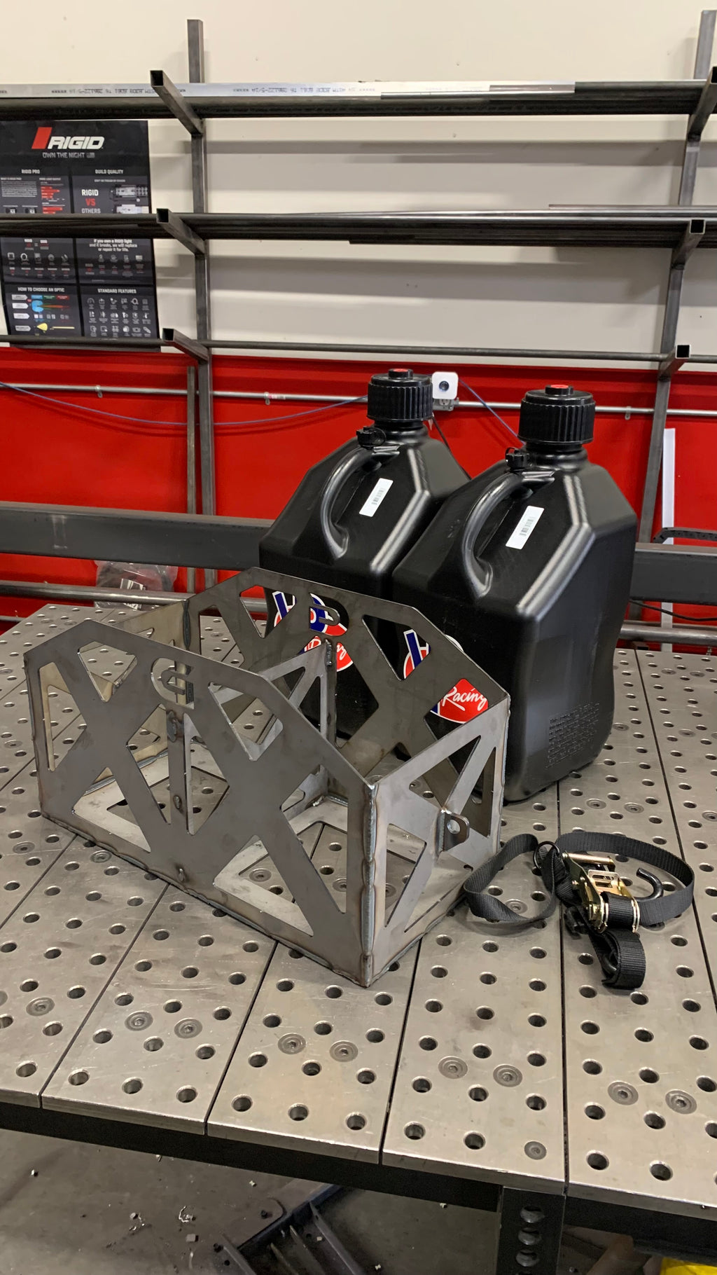 Universal Utility Can Holder W/ Cans
