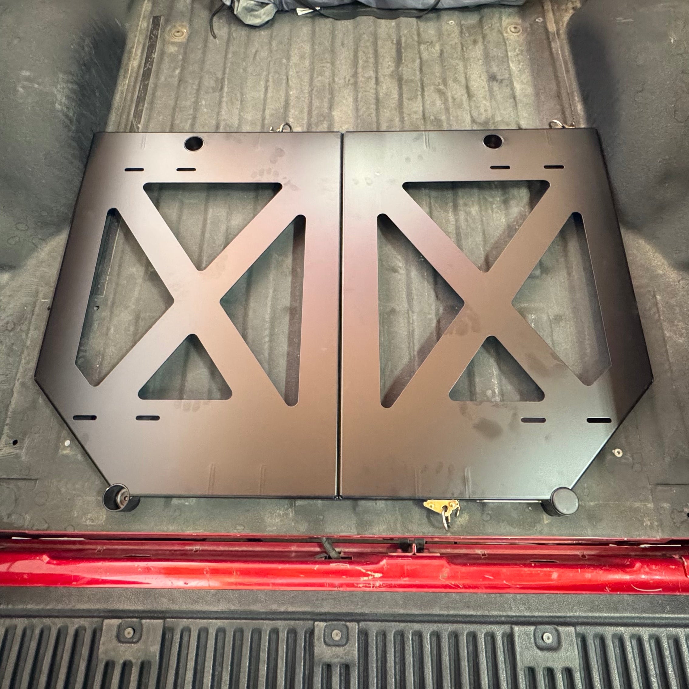 Gen1 Raptor Rear Horizontal Tire Carrier