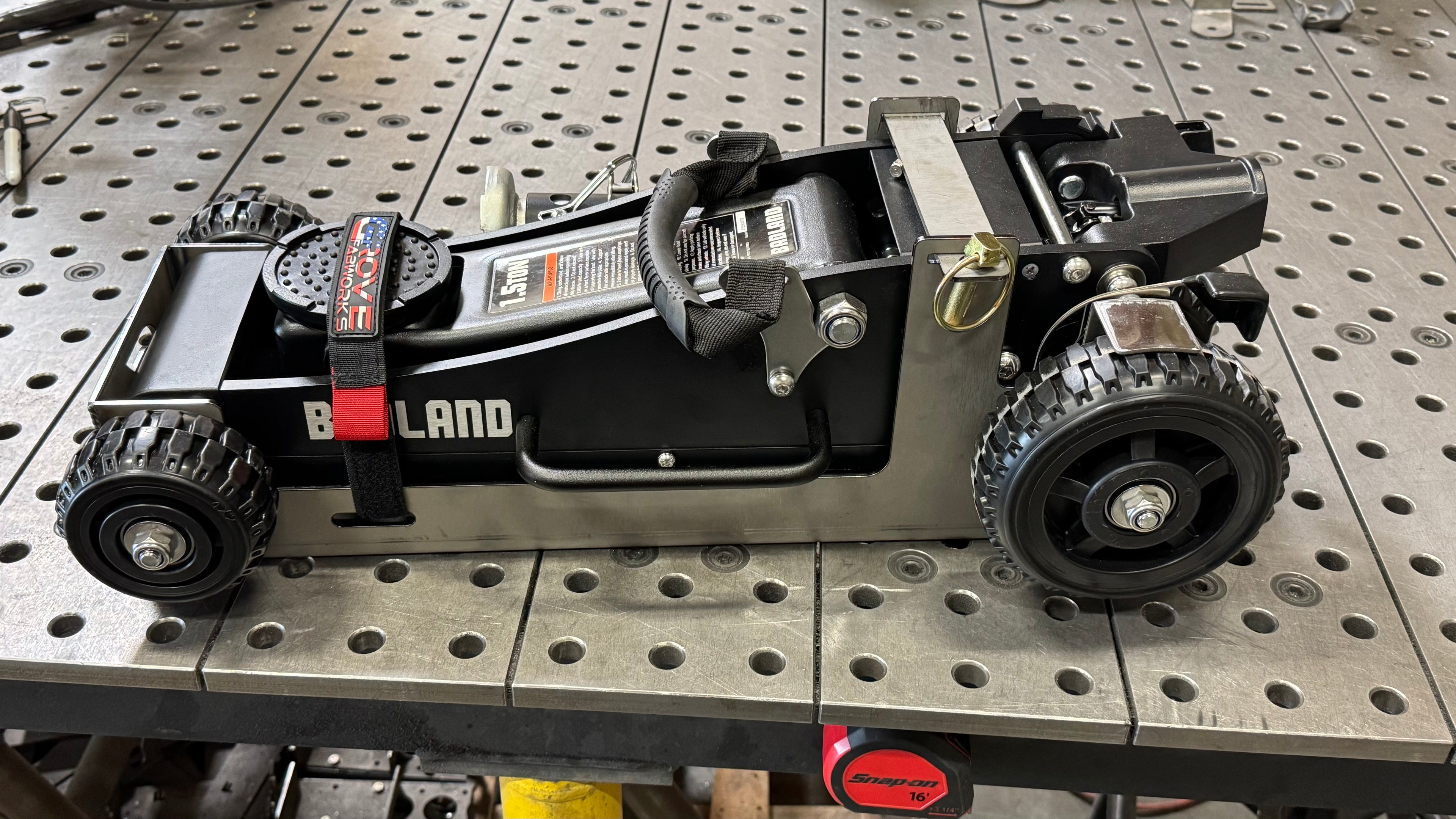 1.5 Ton Badland Jack Mount