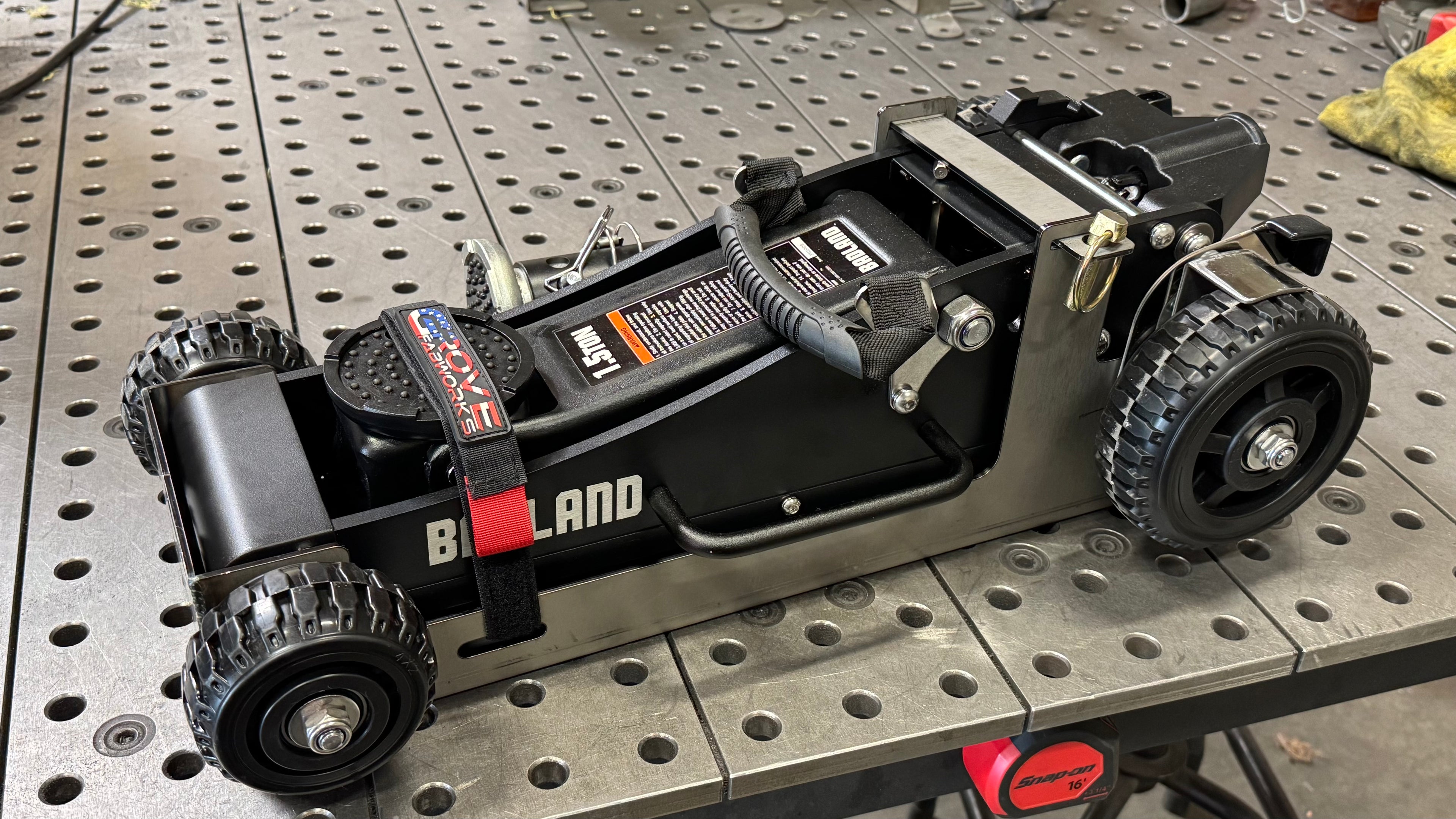 1.5 Ton Badland Jack Mount